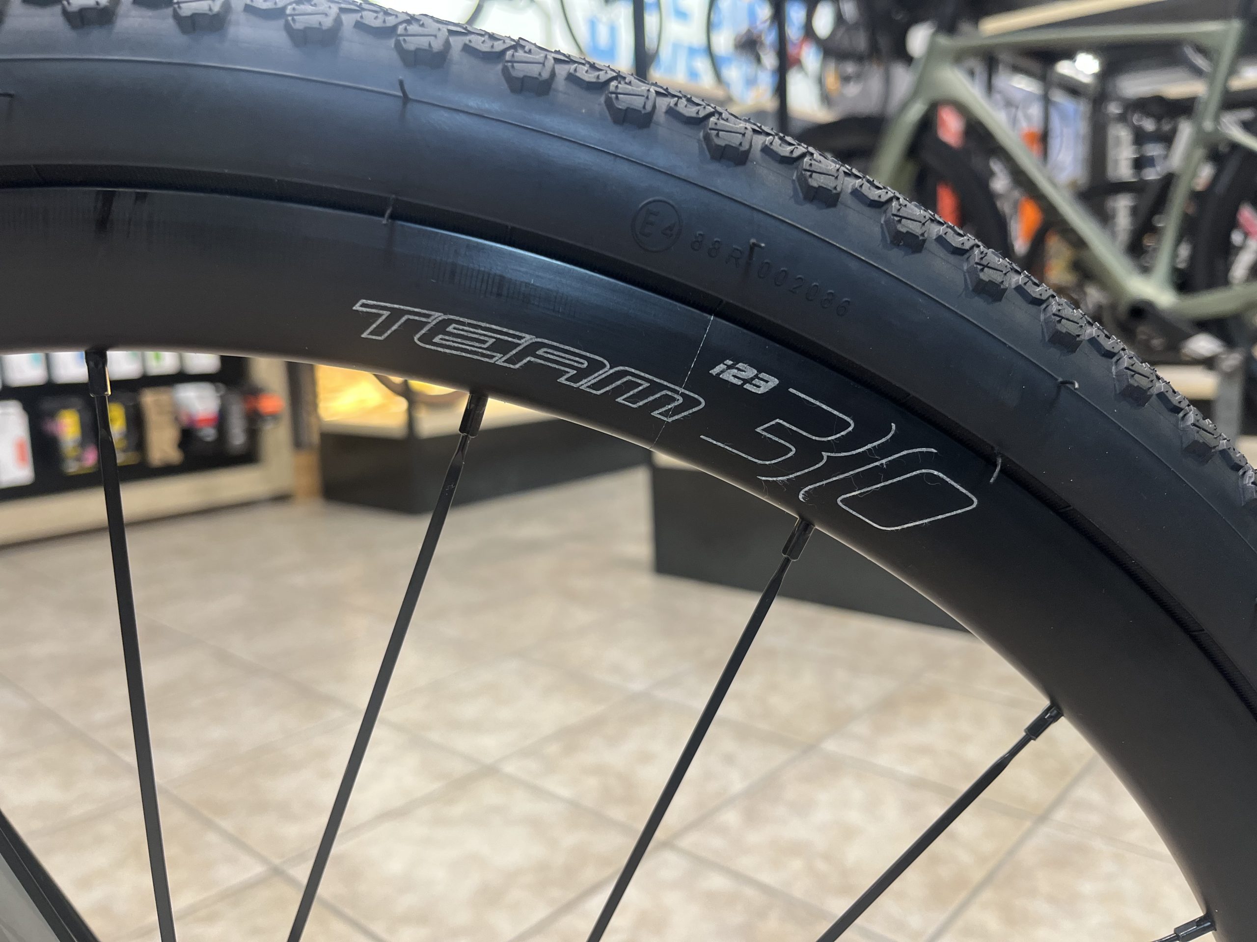 Trek Domane SL 7 – Taglia 56 - immagine 6